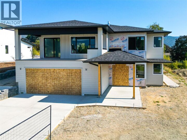 Property Photo:  1770 35 Street Northeast  BC V1E 1M9 