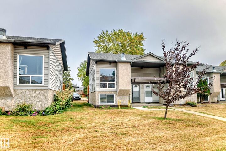 Property Photo: 8 Northwoods Village NW AB T5X 1T2