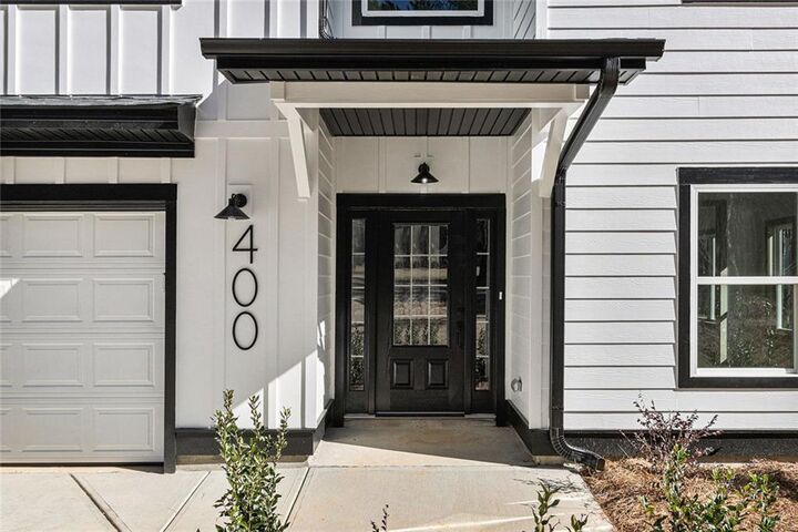 Property Photo:  400 Stone Lea  GA 30054 
