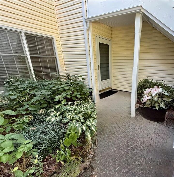 Property Photo: 916 Cannon Gate Crossing GA 30064