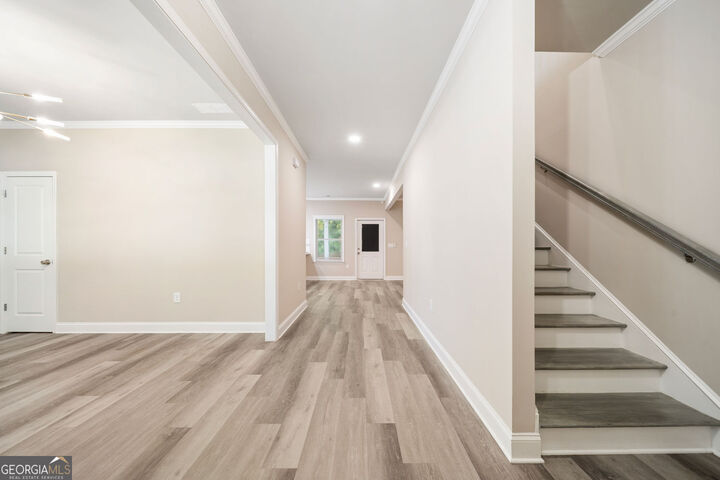 Property Photo: 1107 Glen Chase Drive GA 30044
