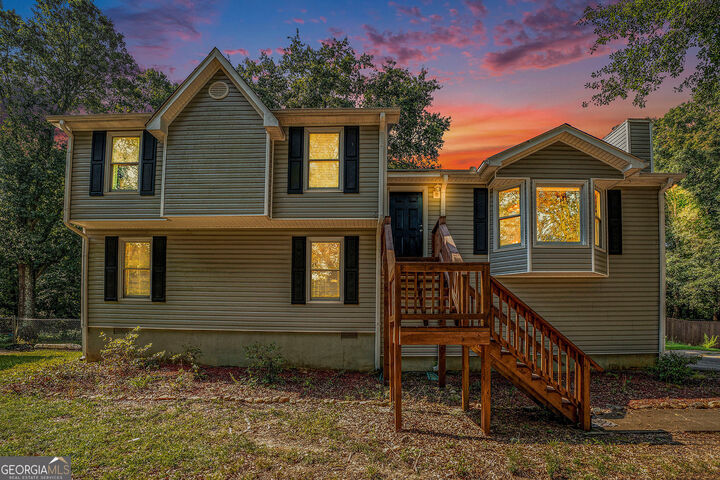Property Photo: 39 Lazy Water Drive GA 30120