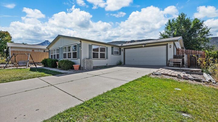 Property Photo:  26 Baker Hill Place  CO 81635 