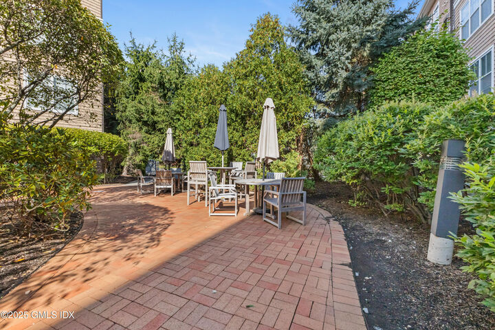 Property Photo: 850 E Main Street 322 CT 06902