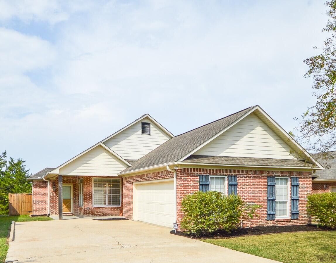 Property Photo:  796 Muirfield Drive  MS 39759 