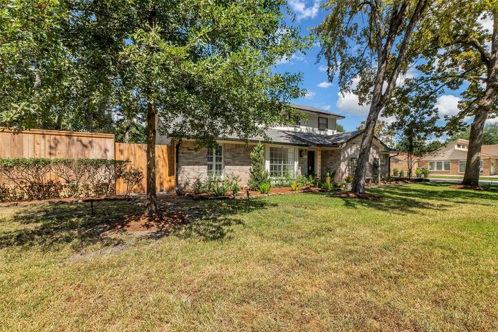 Property Photo:  2019 Laurel Springs Lane  TX 77339 