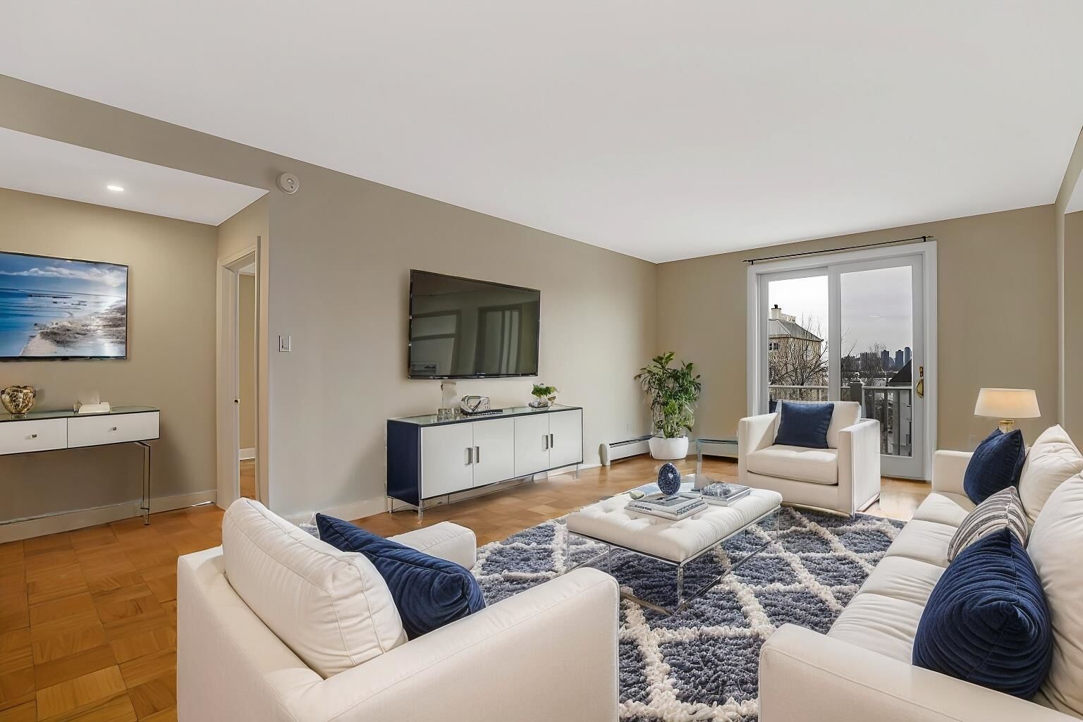 Property Photo:  102 Shearwater Ct East 31  NJ 07305 