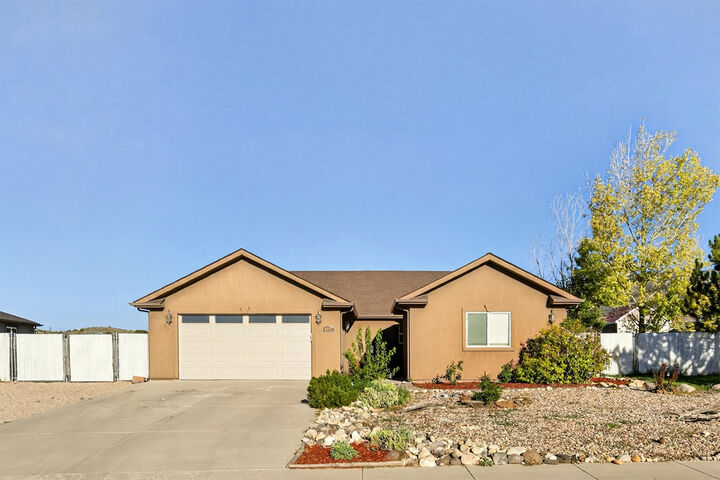5202 N Tomahawk Dr N  Enoch UT 84721 photo