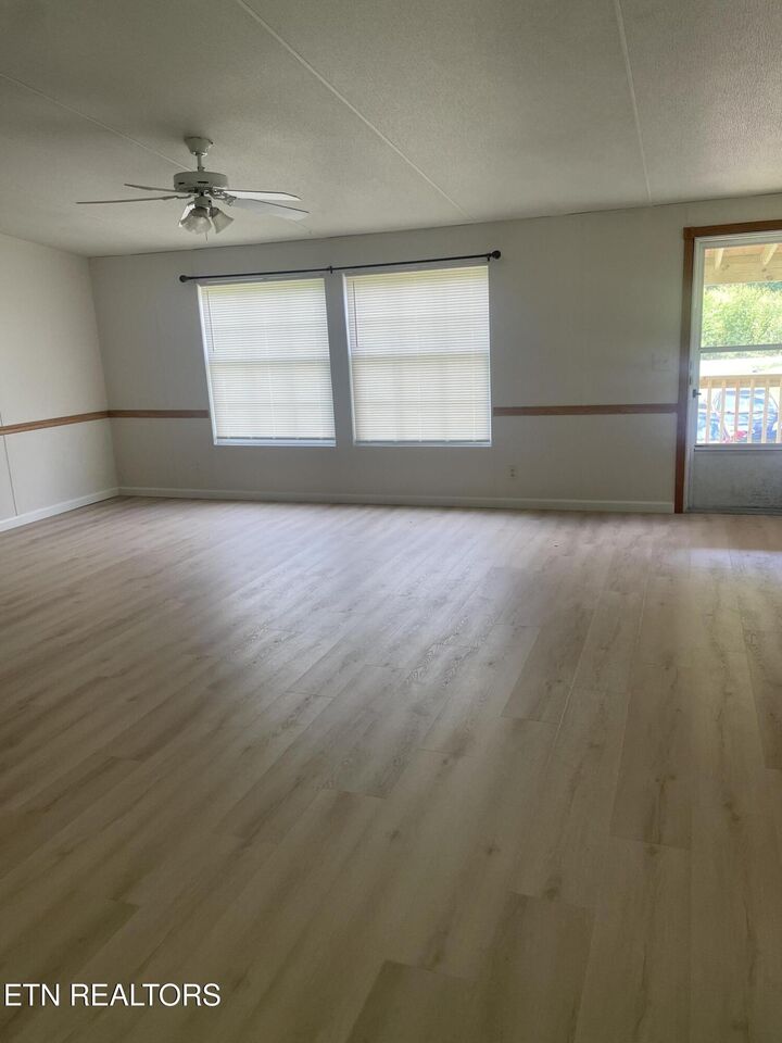Property Photo:  2523 Old Harriman Hwy  TN 37840 