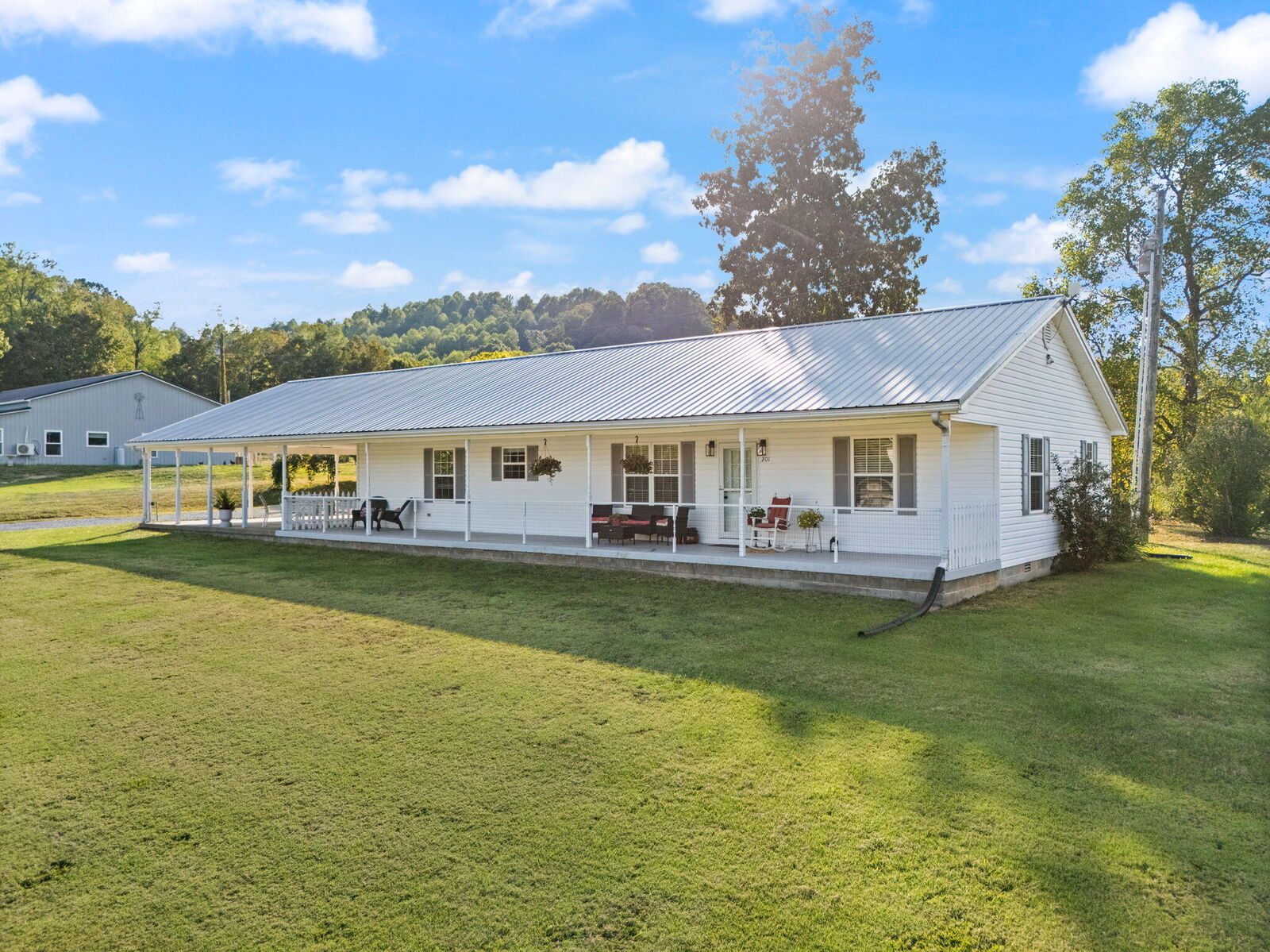 Property Photo:  201 Mitchellsburg First Street  KY 40468 