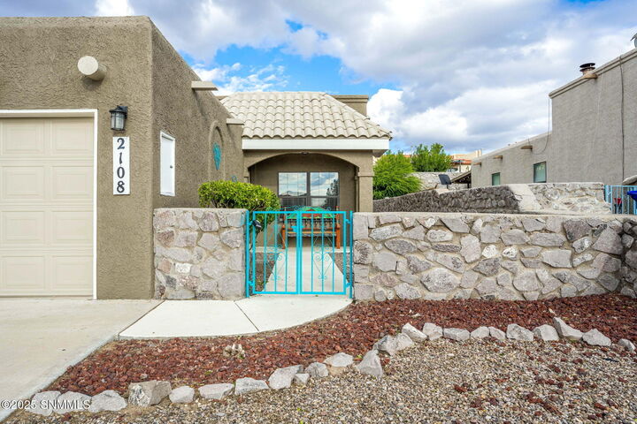 Property Photo:  2108 Pine Needle Way  NM 88012 