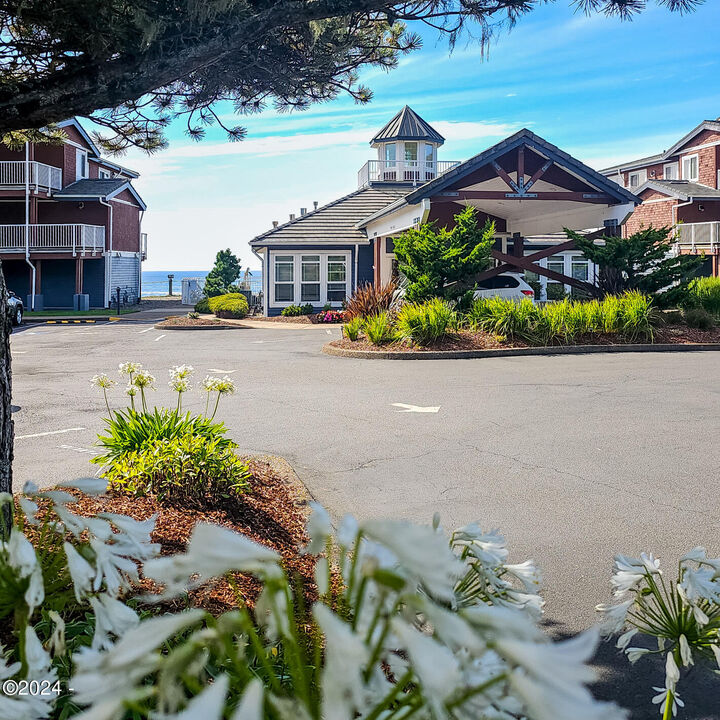 Property Photo: 939 NW Hwy 101 516 Week D OR 97341