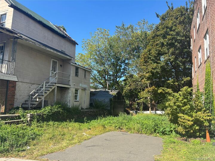 Property Photo:  189 Brook Street  NY 10583 