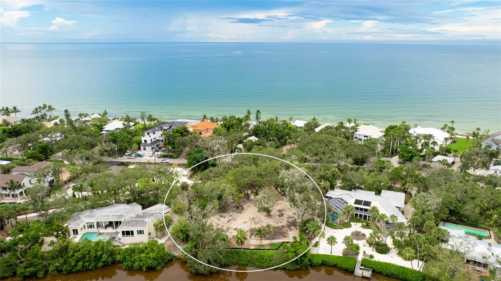 Property Photo:  7247 Turnstone Road  FL 34242 