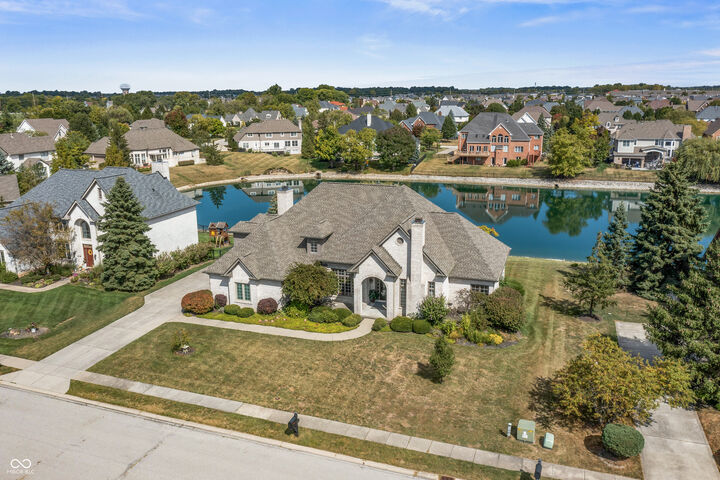 2444 Laurel Lake Boulevard  Carmel IN 46032 photo