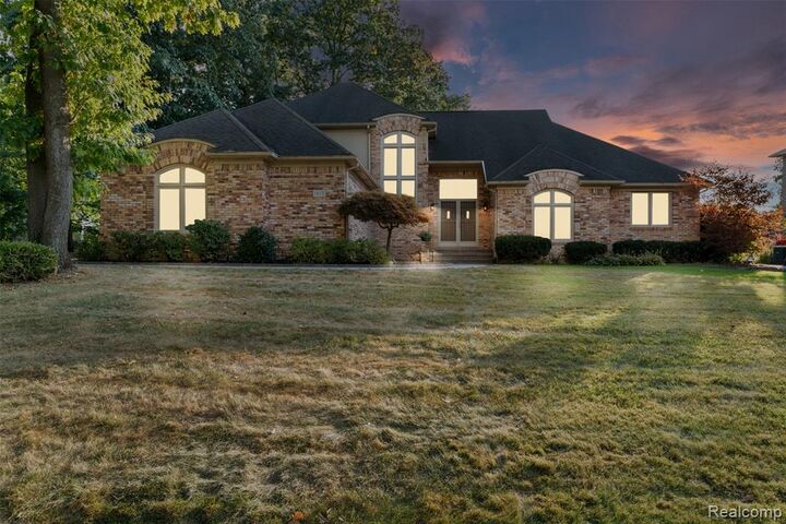 Property Photo:  1615 Redbud Drive  MI 48098 1969 