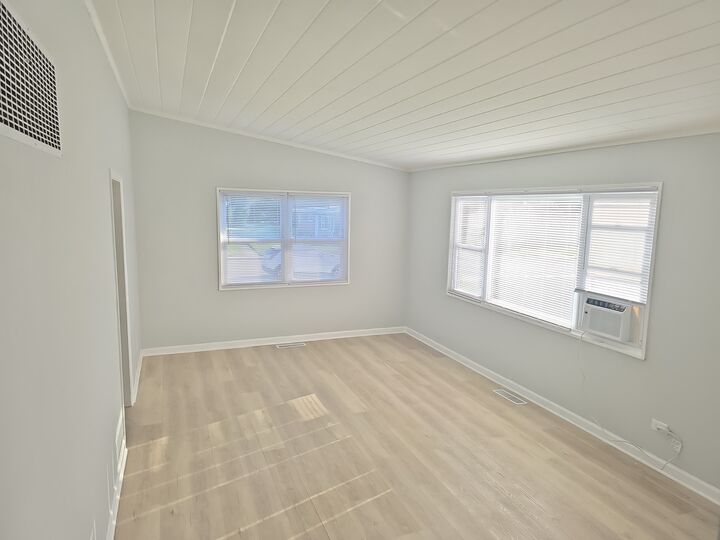 Property Photo:  138 Algonquin Street  IL 60466 