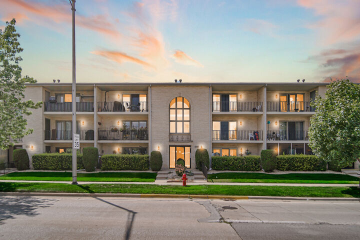 Property Photo:  10538 S Central Avenue 3S  IL 60415 