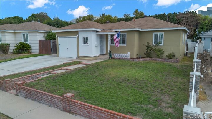 Property Photo: 7914 Crowndale Avenue CA 90606