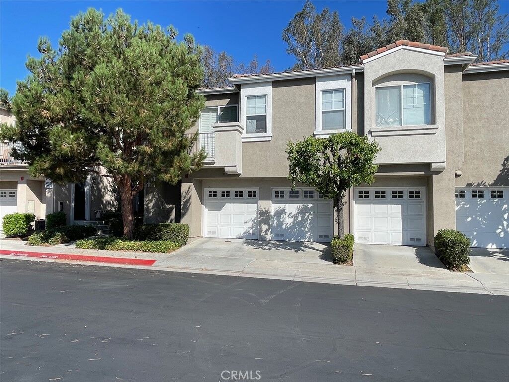 Property Photo:  1471 Zehner Way  CA 92870 