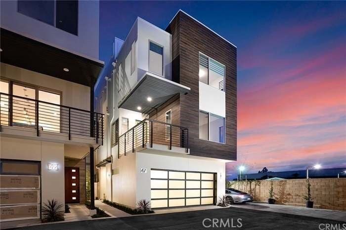 Property Photo: 47 Ebb Tide Circle CA 92663