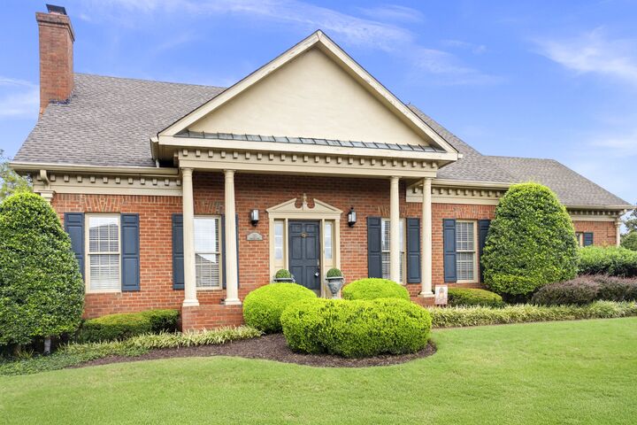 Property Photo:  101 Carriage Ln  TN 37075
