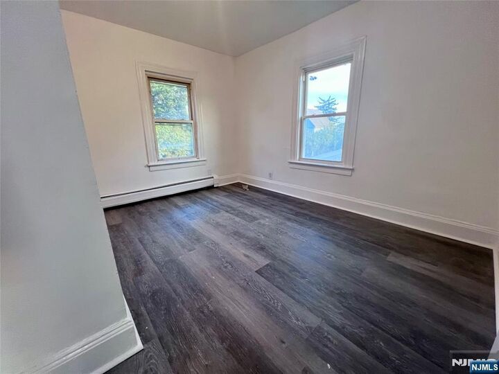 Property Photo:  17 N Summit Street 2  NJ 07621 