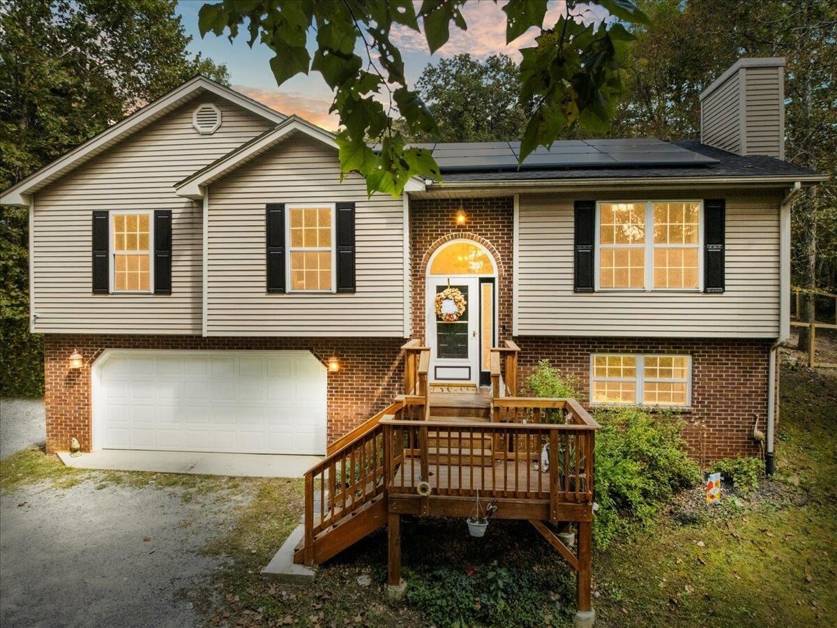 Property Photo: 5460 Montgomery Hollow Road VA 24084