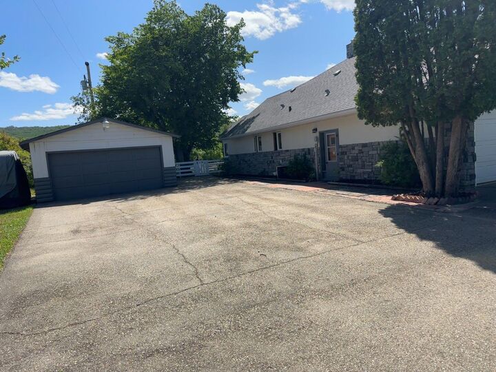 Property Photo: 11905 91 Street AB T8S 1Y3