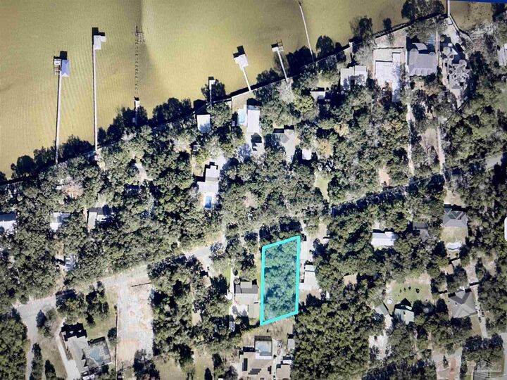 Property Photo: 4925 Hickory Shores Blvd FL 32563