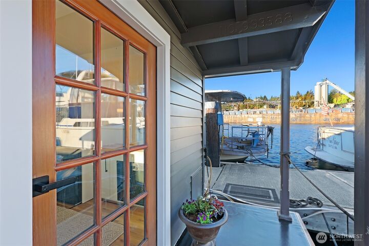 Property Photo: 360 W Ewing Street C26 WA 98119