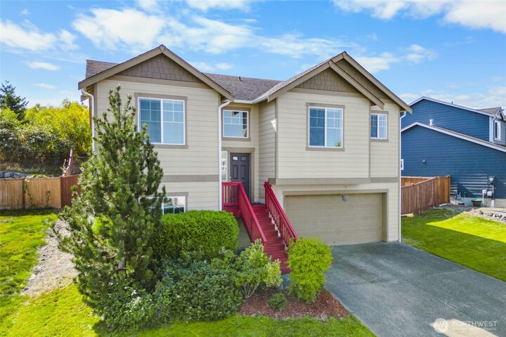 Property Photo:  2228  189th Street E  WA 98445 