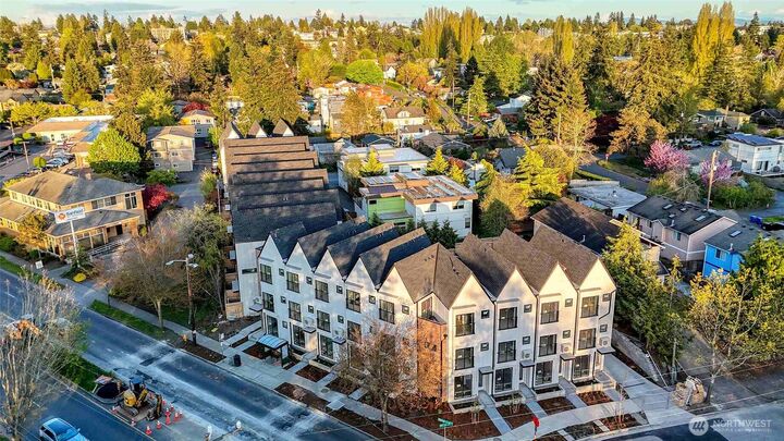 9725  6th Avenue NW  Seattle WA 98117 photo
