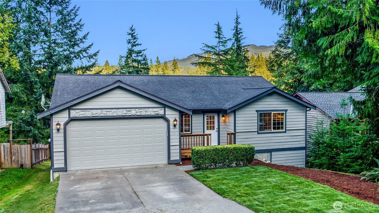 Property Photo: 440 E Alder Drive WA 98284