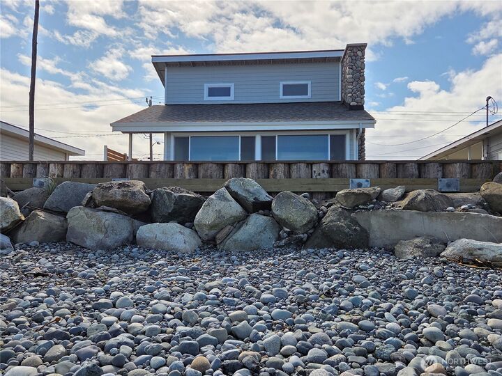 Property Photo:  2629 W Beach Road  WA 98277 