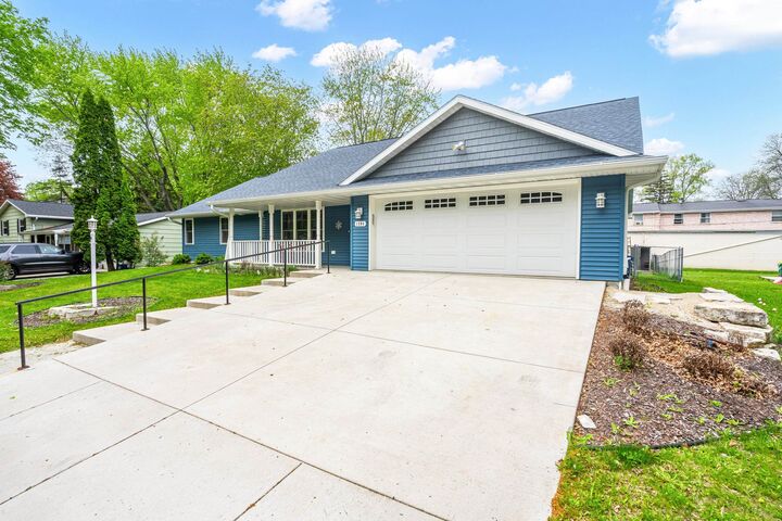 Property Photo:  1306 Nelson Street  WI 54304 