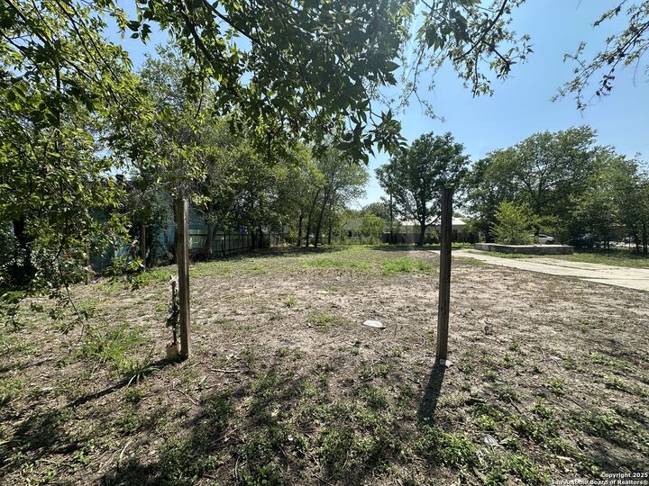Property Photo: 1910 Lennon TX 78223