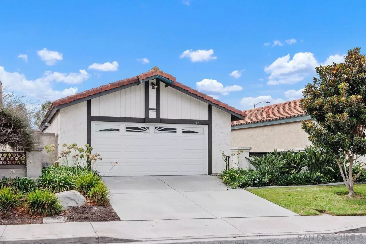 Property Photo:  207 Carissa Dr  CA 92057