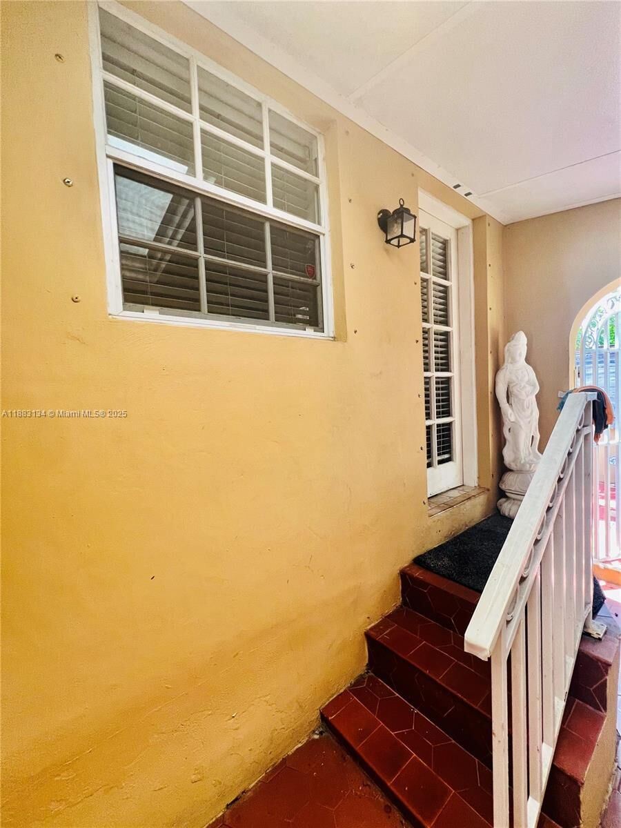 Property Photo:  2424 SW 18th Ave Apt  FL 33145