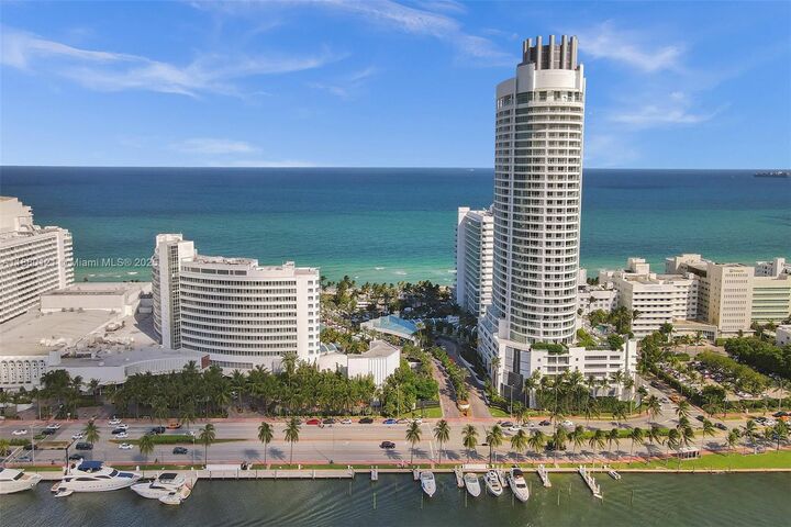 Property Photo:  4401 Collins Ave 1703  FL 33140 