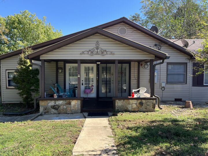 Property Photo:  510 Carhart Street  MO 65606