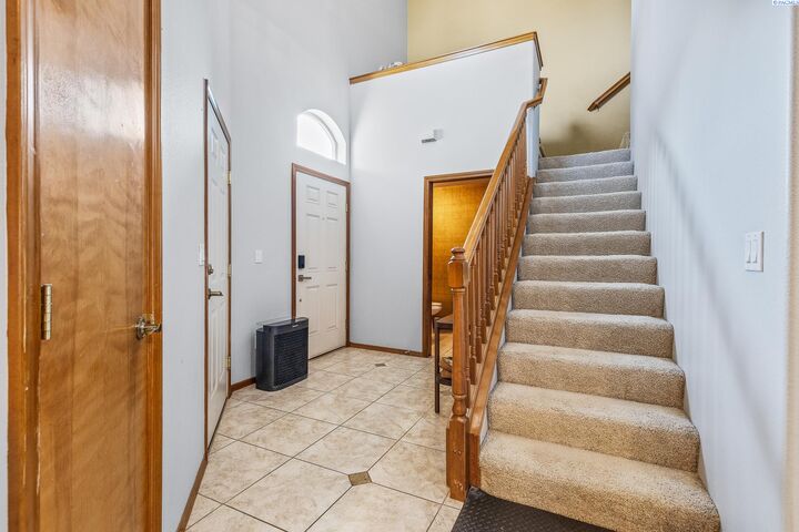 Property Photo: 721 Hanford St. WA 99354