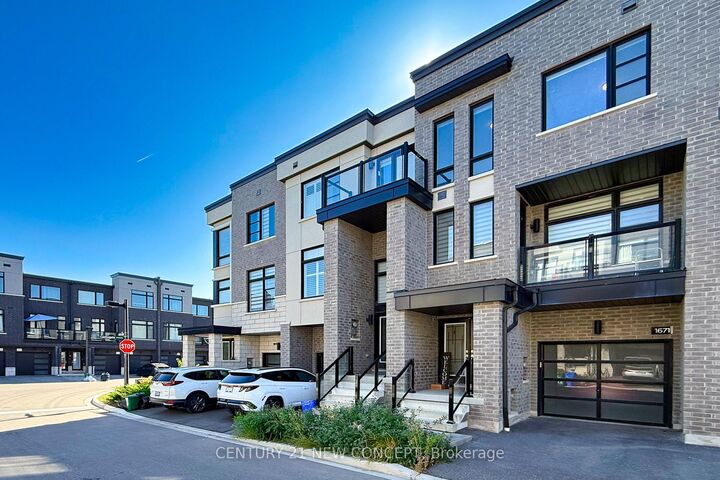 Property Photo:  1671 Hidden Valley Glen  ON L1X 0H7 