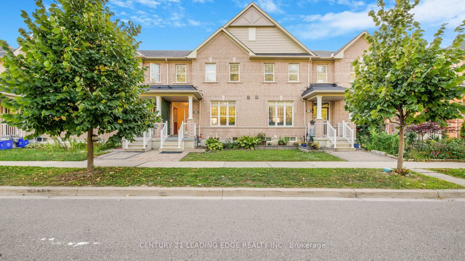 Photo de la propriété:  2508 Tillings Road  ON L1X 0C5 