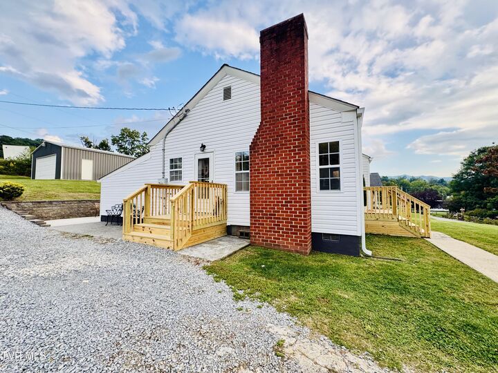Property Photo: 910 Fairview Street TN 37643