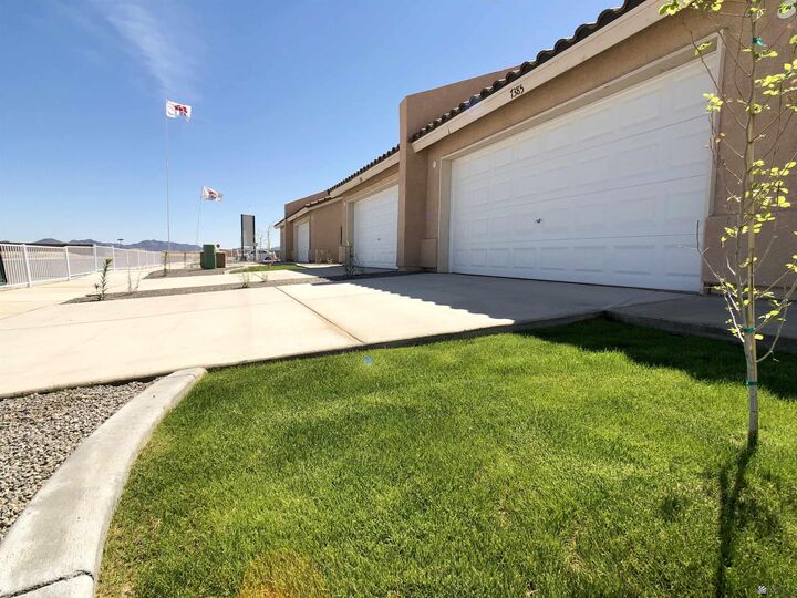 Property Photo:  7148 E 39 St  AZ 85365 