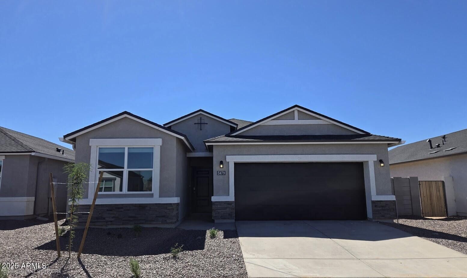 Property Photo: 5479 E Axle Lane AZ 85140