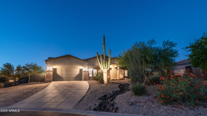 Property Photo: 8720 E Norcroft Circle AZ 85207