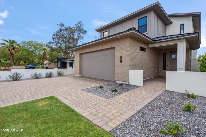 5537 E Earll Drive  Phoenix AZ 85018 photo