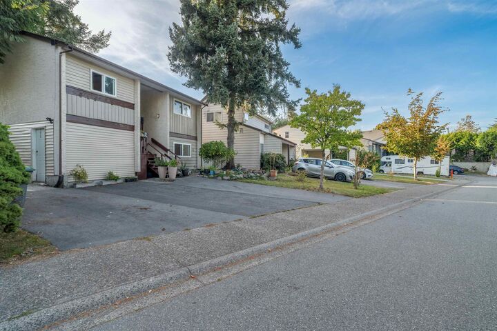 Property Photo:  7147 129A Street  BC V3W 6T4 